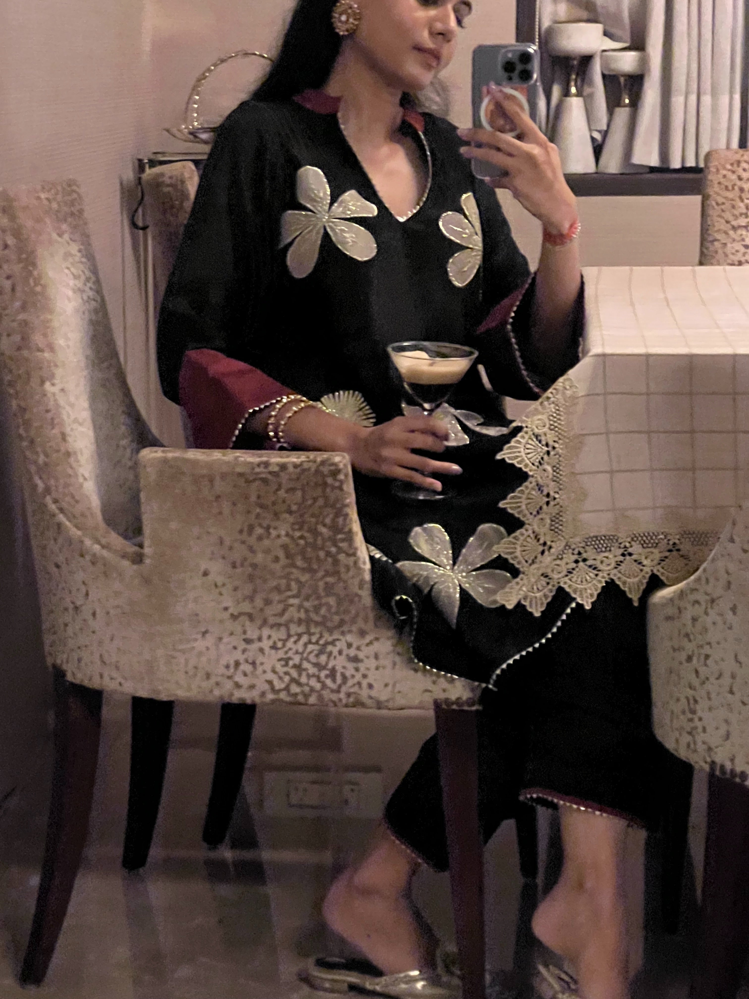 Noir Gota Set